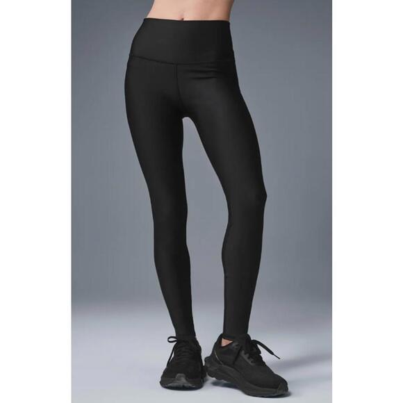 NWT Alo High-Waist Airlift 28